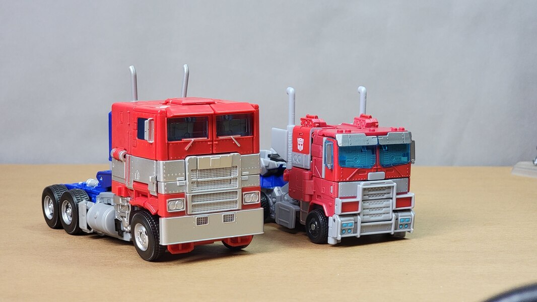 In Hand Image Of Rise Of The Beasts Mainline Optimus Prime Voyager Toy  (23 of 27)